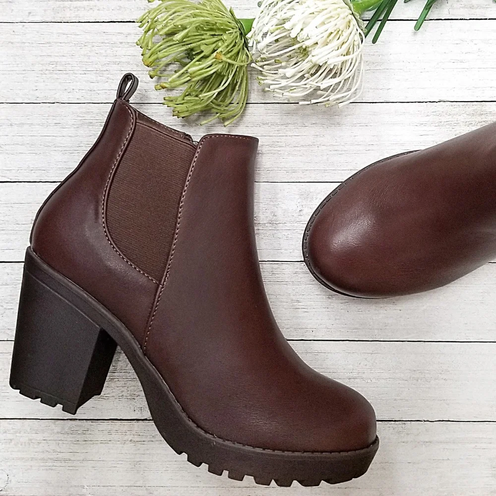 New Brown Chelsea Lug Combat Ankle Boots Booties